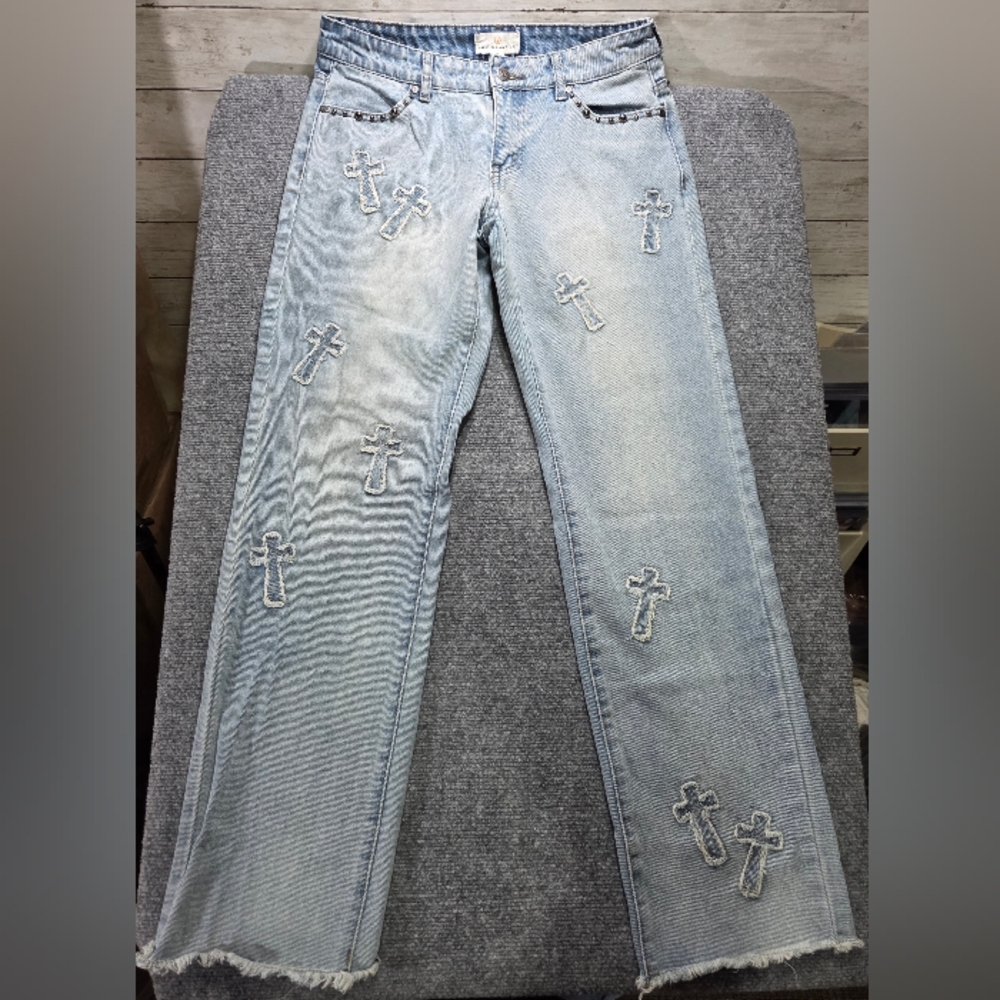 Austin Landing Cross Patch Jeans Size 5 Studded Y2K Light Wash Raw‎ Hem